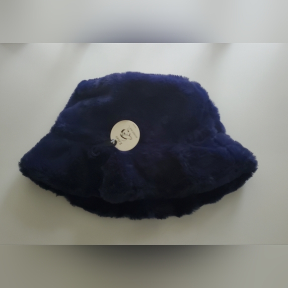 Reversible Furry Navy Blue Bucket Hat - Picture 3 of 5
